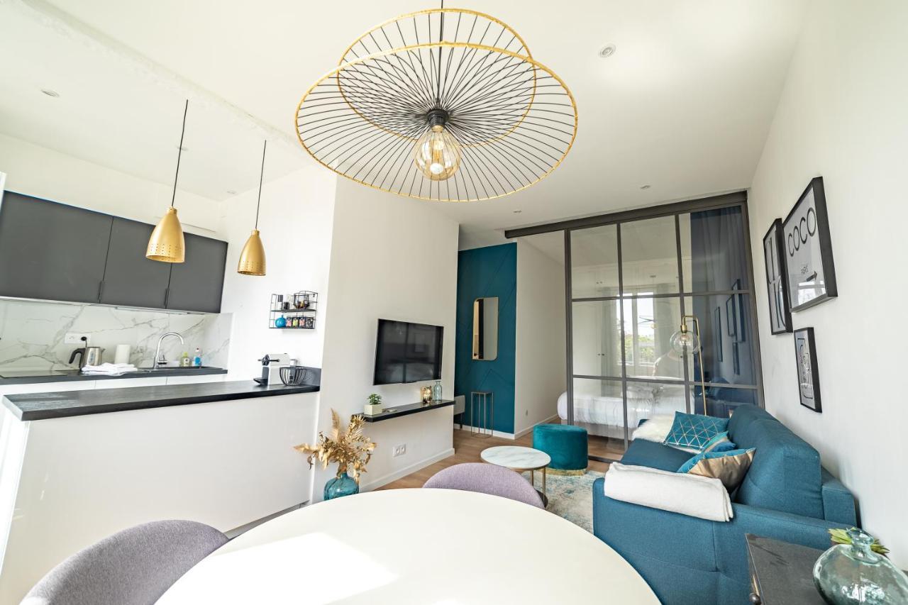 Stylish Appartment - Close City Center - カンヌ エクステリア 写真